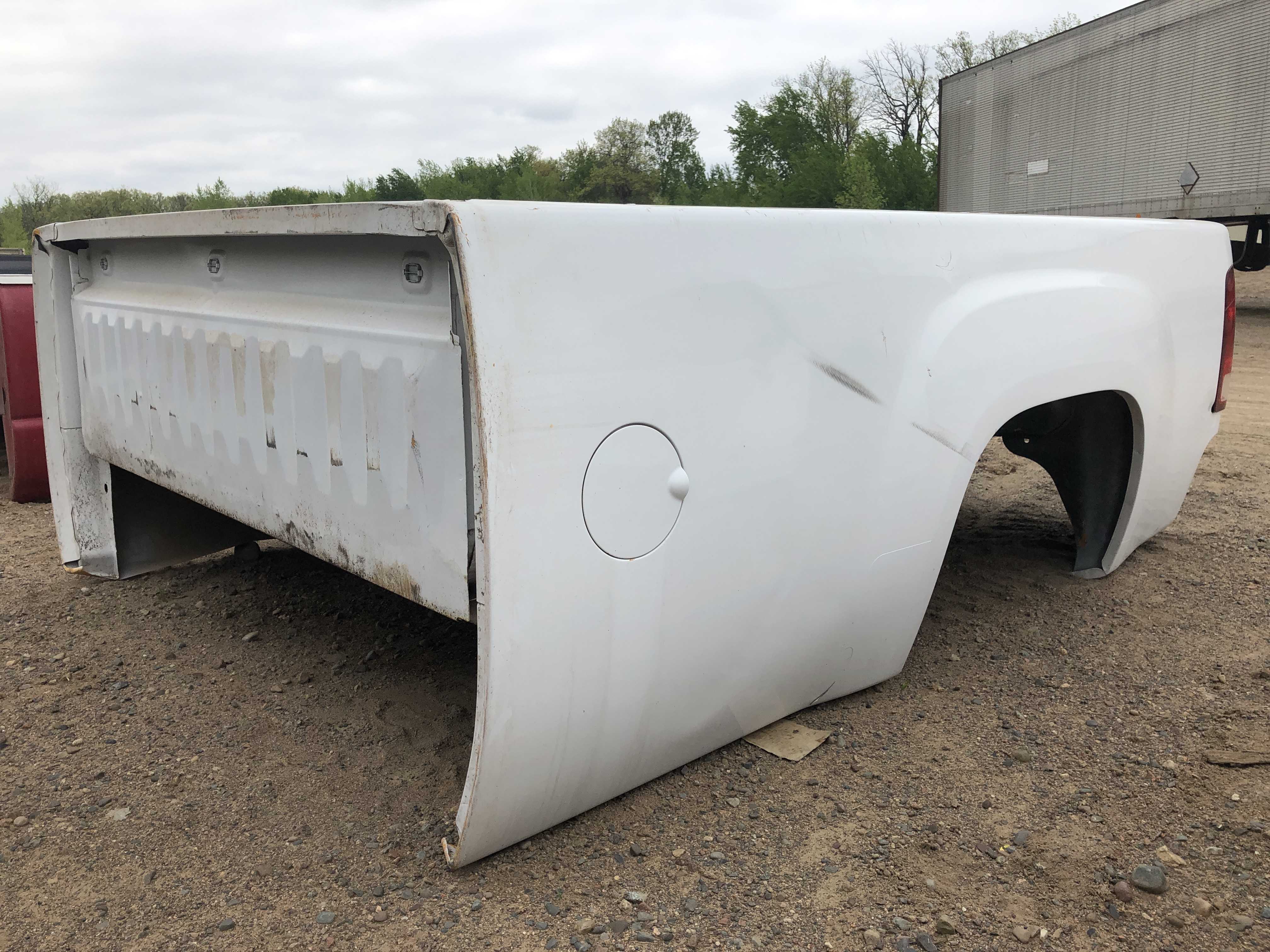 GMC 1500/2500 Pickup Box Heavy Equipment, Truck & Trailer Auction