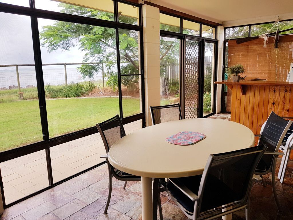 Tropic Tide Toogoom Beachfront 3br Pets Australia