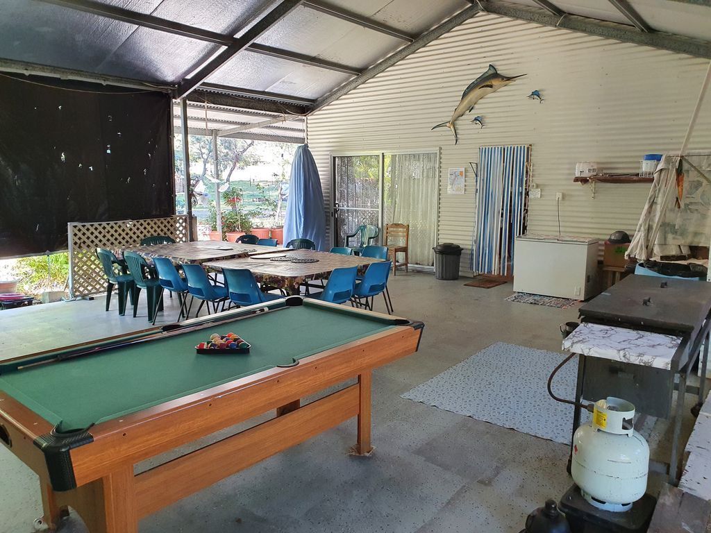 Blue Horizon Orchid Beach Fraser Island Open Plan Living With Large BBQ Area, Australia