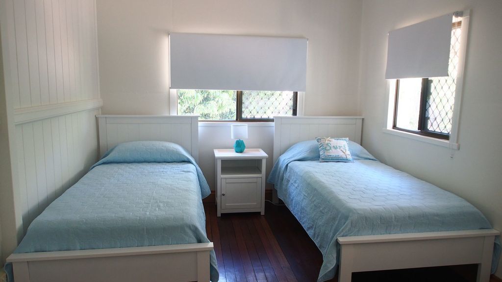 Hau'oli House Coco Palms Coastal Retreat, Toogoom Beach, Australia