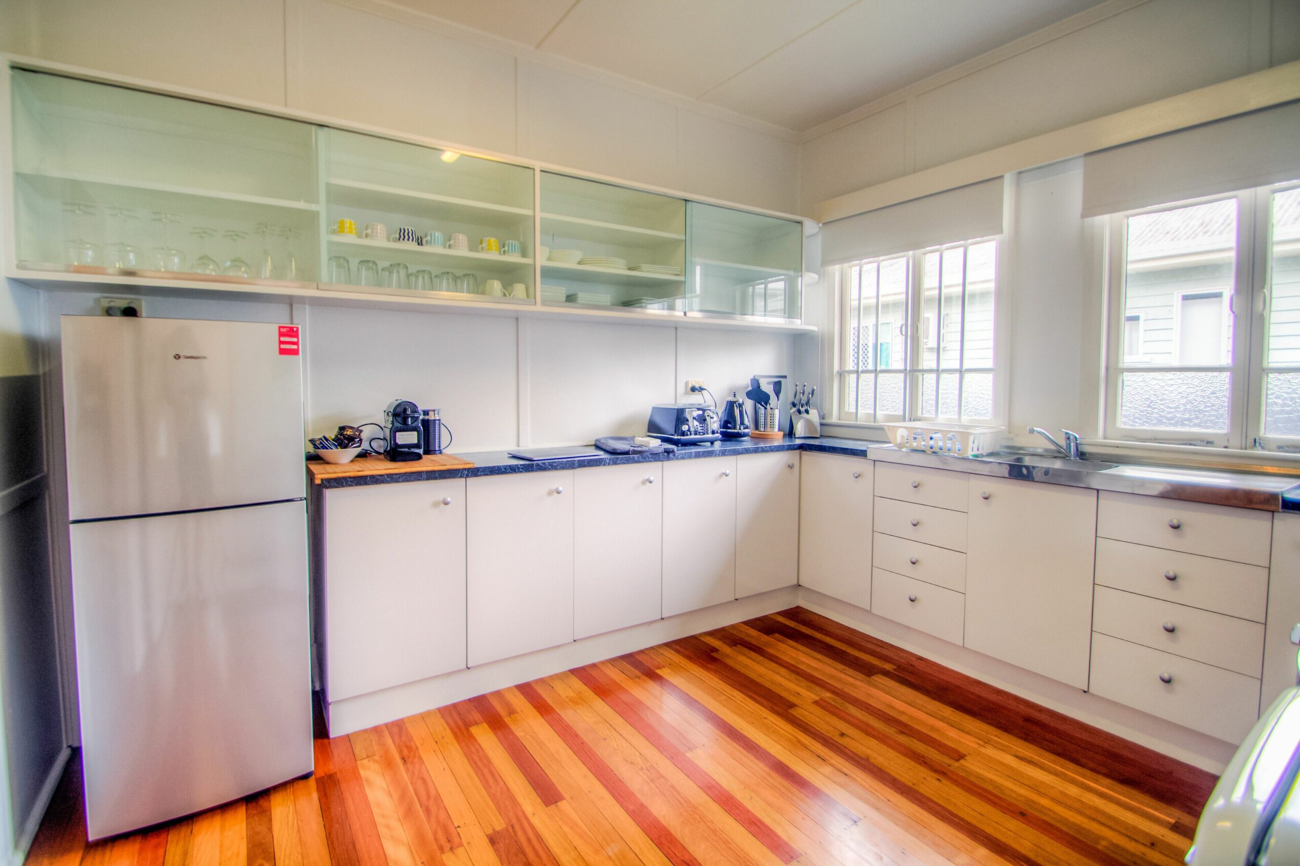 Pet Friendly Gold Coast Broadwater Cottage, Australia Australian