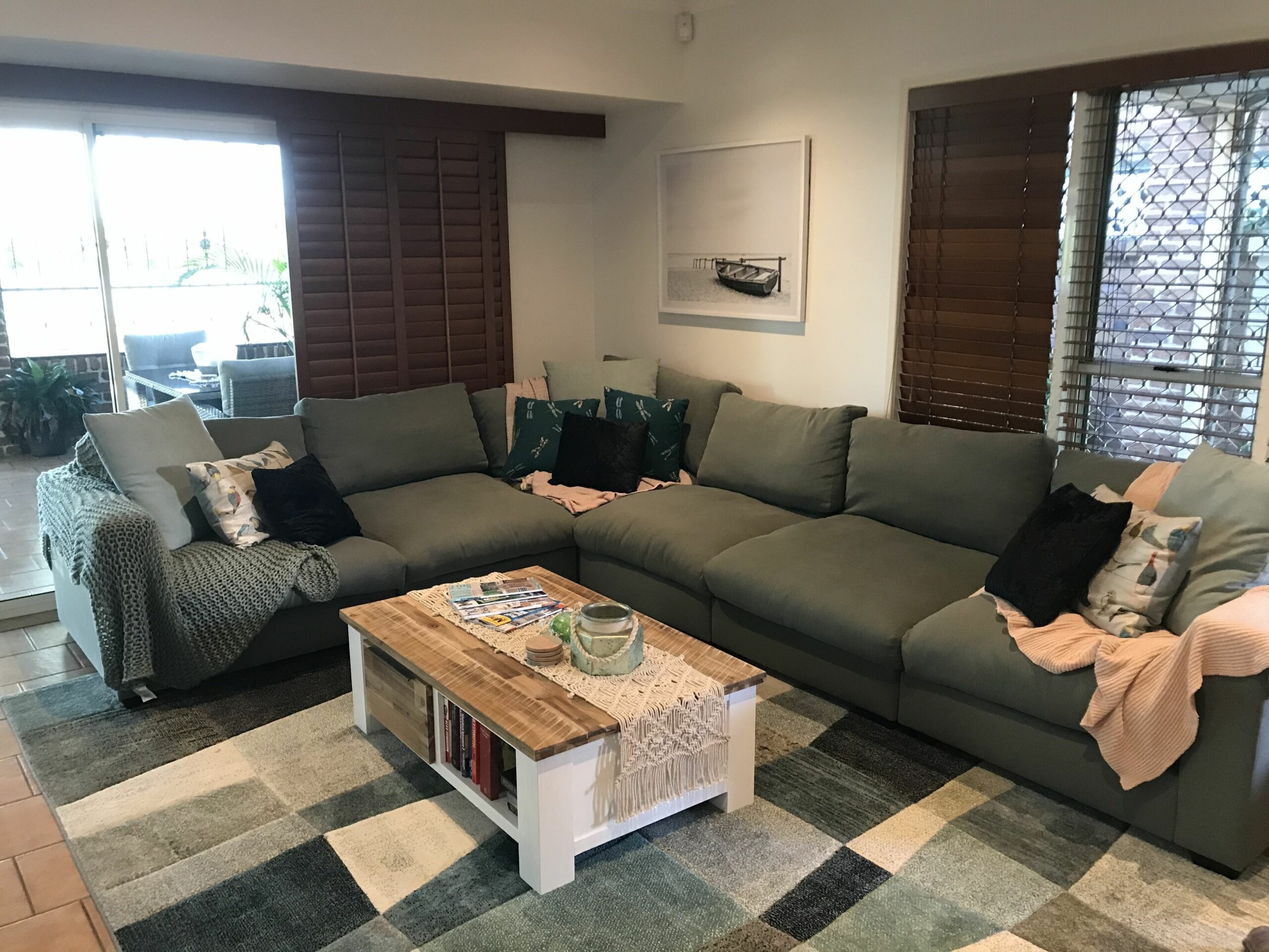 Waterfront House Northern Gold Coast Theme Parks Family and Pet