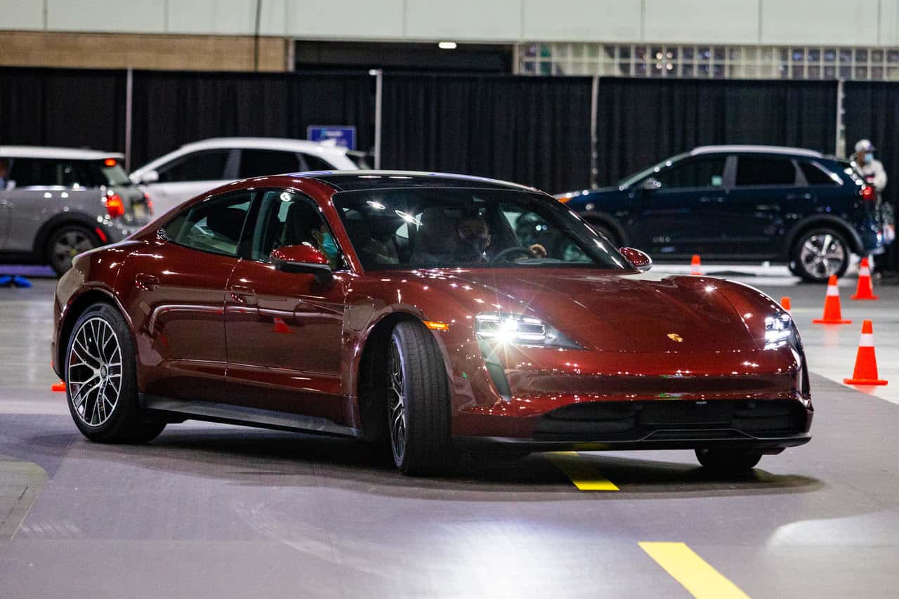 LA Auto Show to Offer Lots of Indoor EV Test Drives auto connected