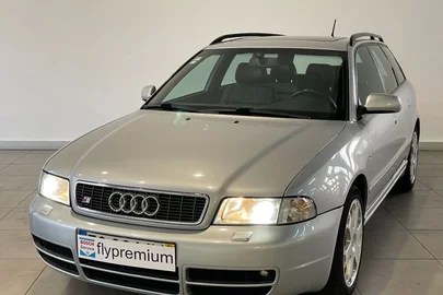 1999' Audi S4 Avant para venda. Porto, Portugal