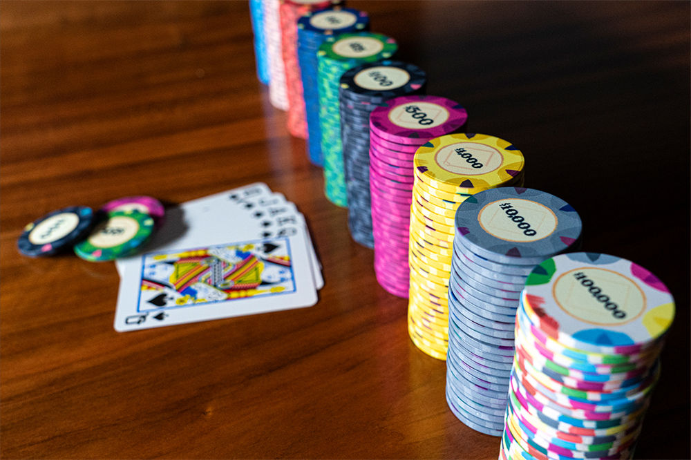 Get Authentic Casino Feel with Classic Casino Poker Chips BBO Poker