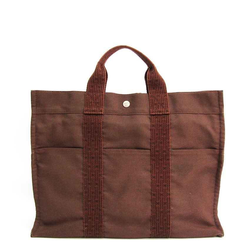 5 Tips For Styling Tote Bags For Men Beckley Boutique