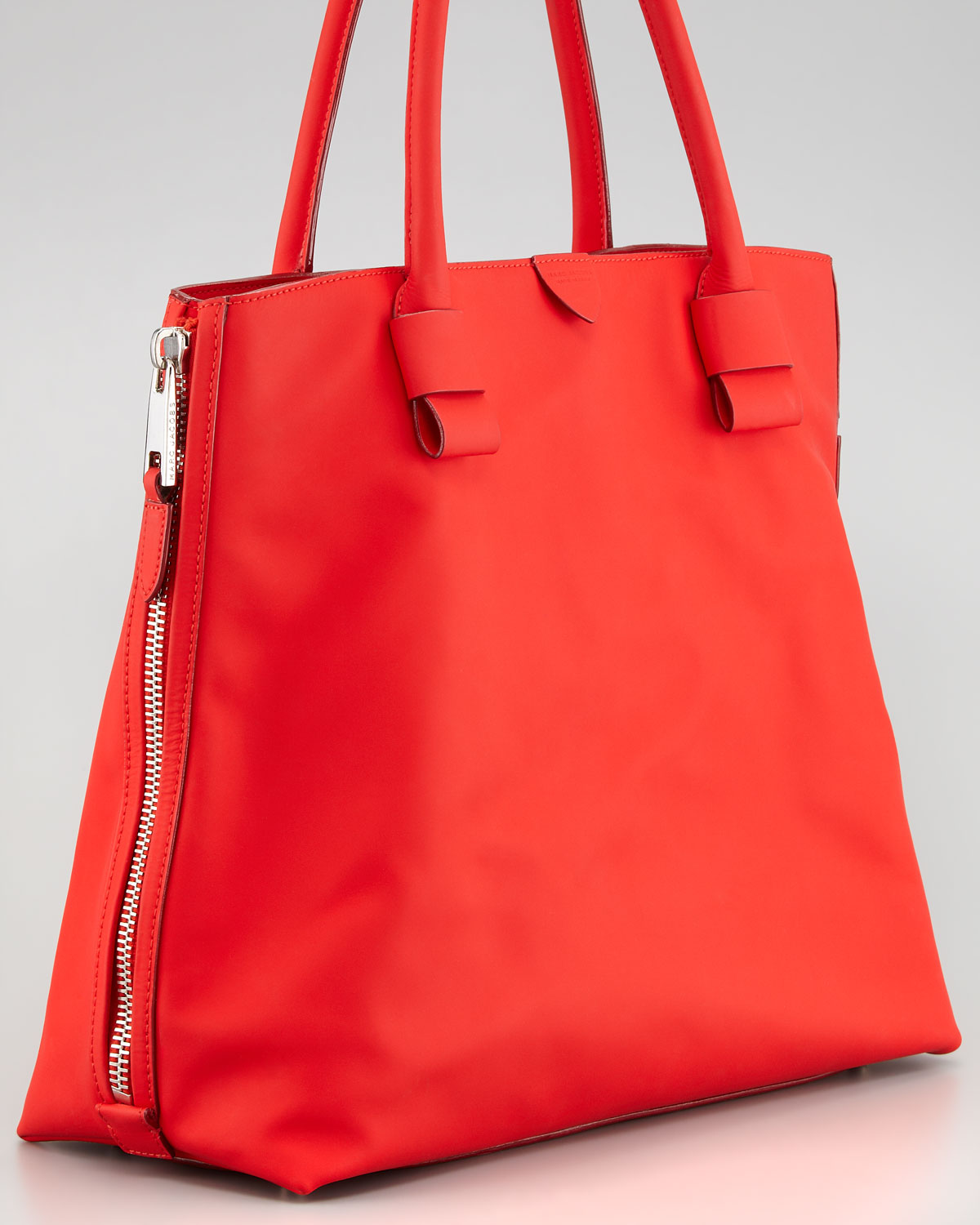 How To Properly Care For Your Marc Jacobs Tote Bag Beckley Boutique