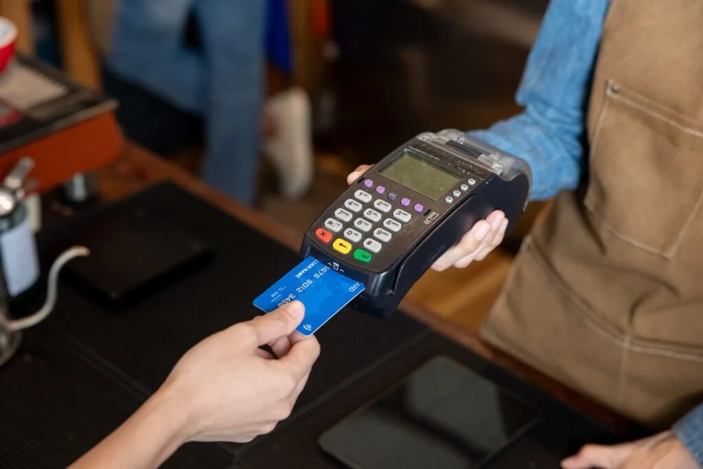 Klarna CEO Sebastian Siemiatkowski Praises Trump As ‘Super Wise’ For Taking On Banks Over 10% Credit Card Interest Rates – Klarna (NYSE:KLAR), Mastercard (NYSE:MA)