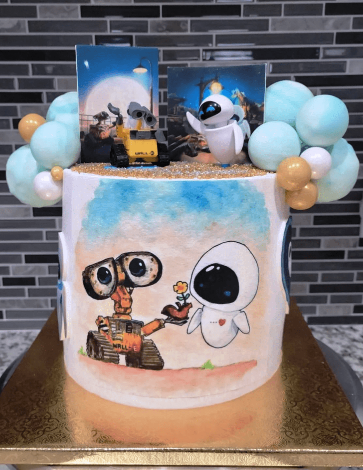 WallE Birthday Cake Ideas Images (Pictures)