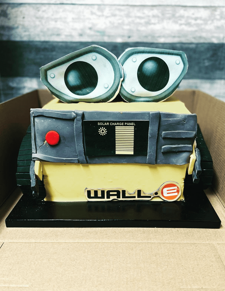 WallE Birthday Cake Ideas Images (Pictures)