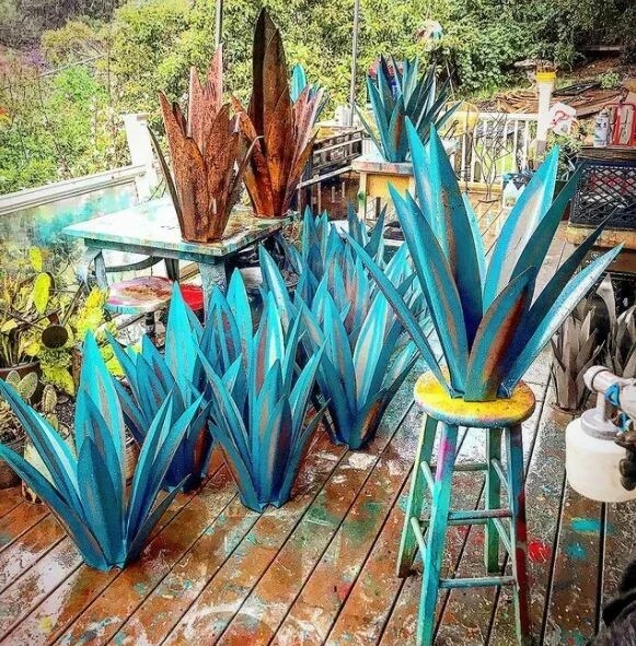 Antirust Metal Tequila Agave Plant
