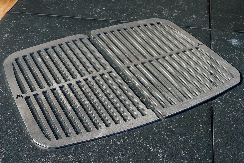 Grillrost und Plancha für die Weber PulseSerie von im