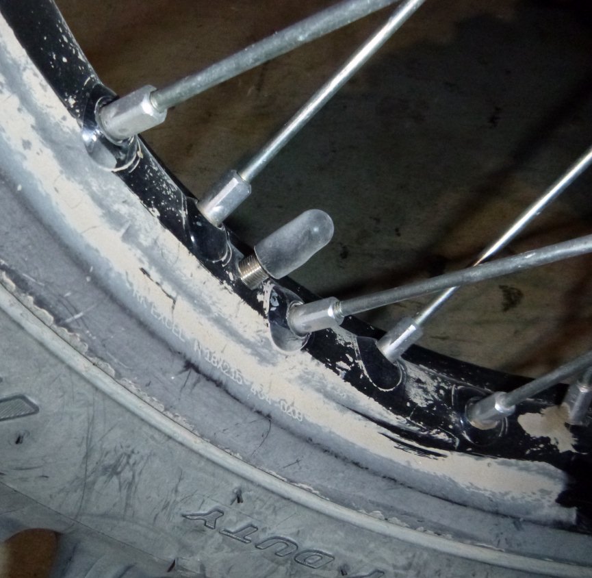 How To Change A Dirt Bike Tube Big Poppi Bikes