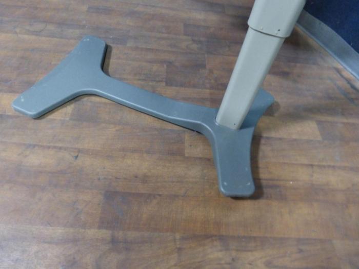 HILLROM Patient Mate Overbed Table