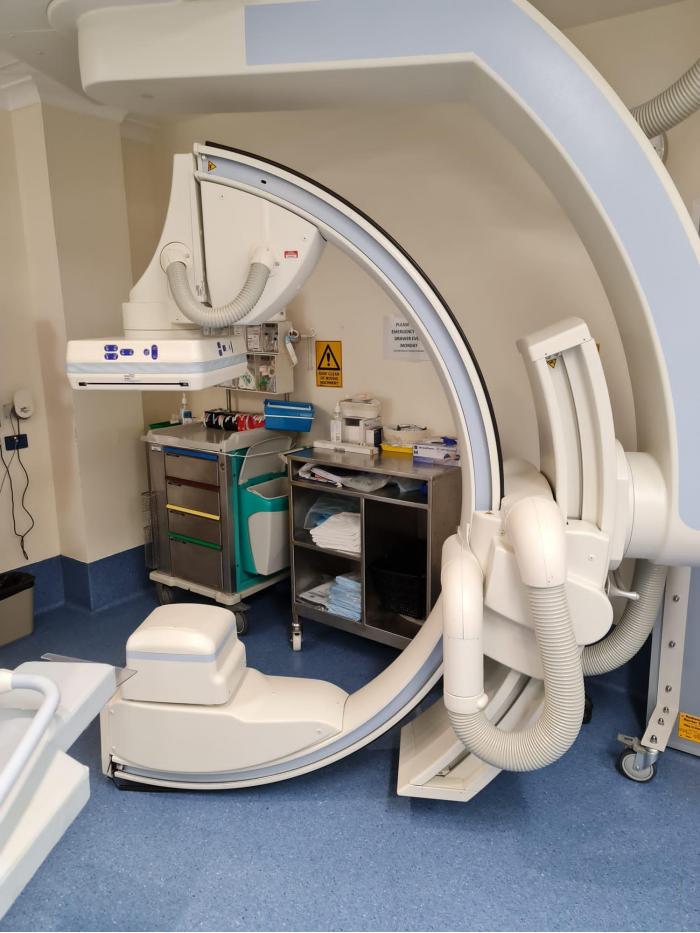 Used 2011 SIEMENS Artis zee • Al Ras Medical