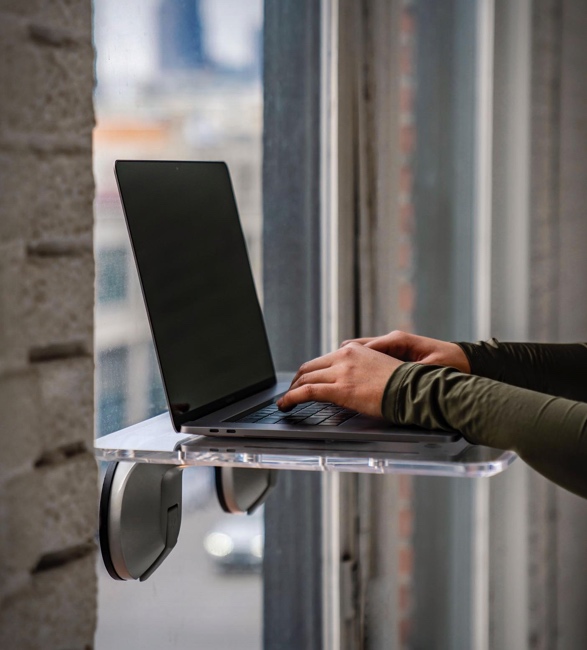 Deskview Standing Desk