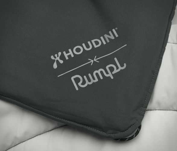 Houdini x Rumpl Reconnect Blanket