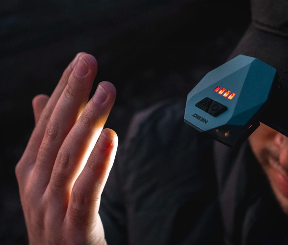 Nebo Einstein Cap Light