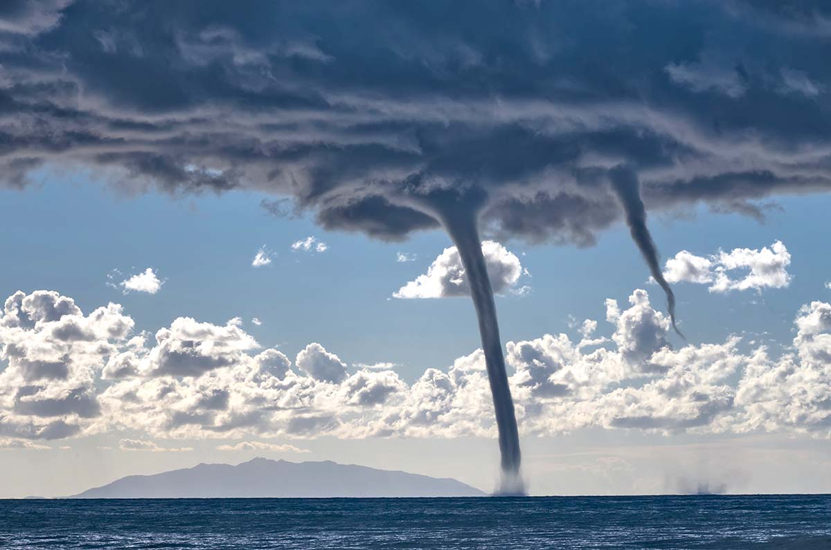 How to Deal With Waterspouts While Boating