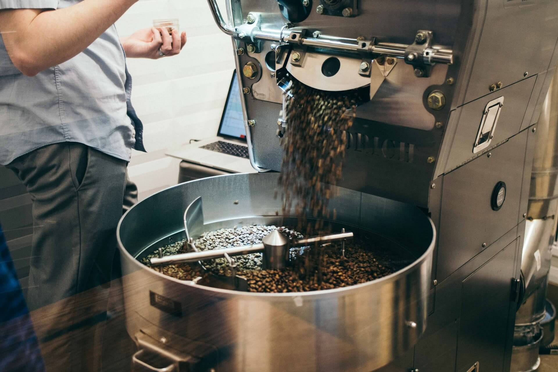 An Ultimate Guide to Coffee Roasting at Home