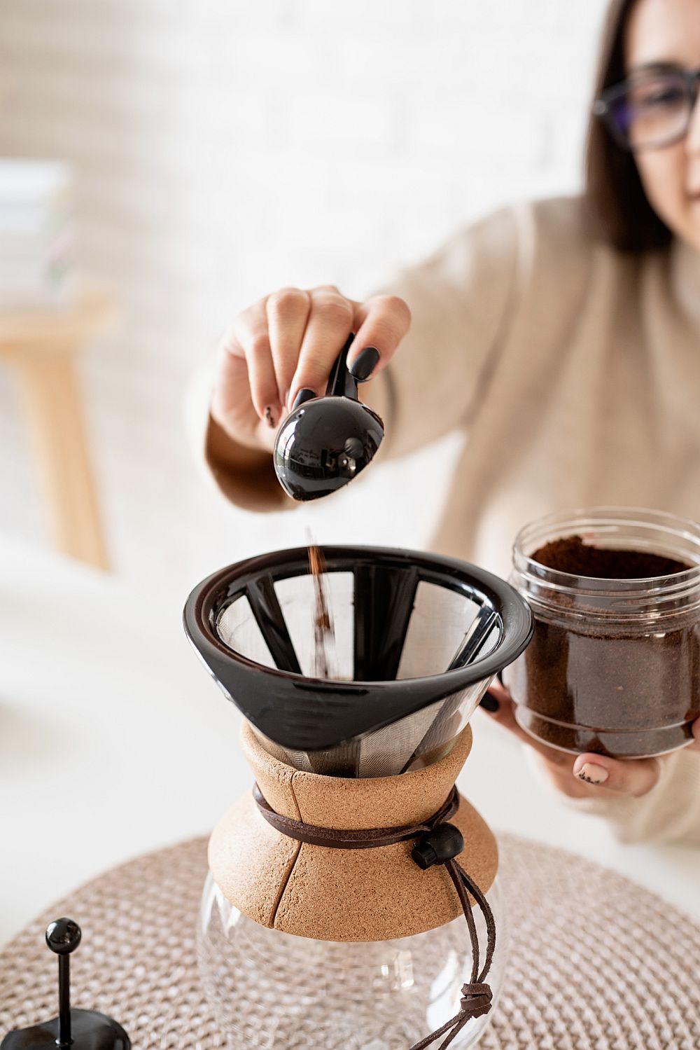 Chemex Coffee Maker Review (2021) How We Used the Chemex to Brew Amazing Coffee