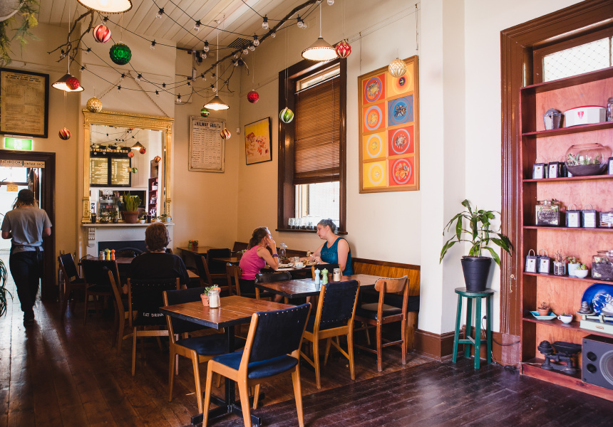 Red House Shop & Cafe