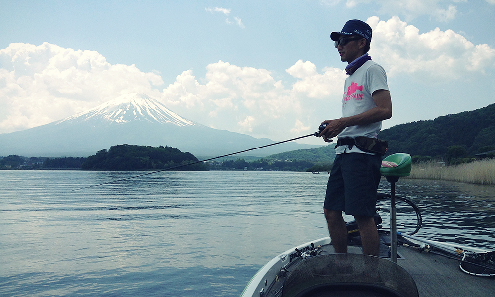 プロからバス釣りを学びたい!! 5月の河口湖 篇 COLUMN BURITSU