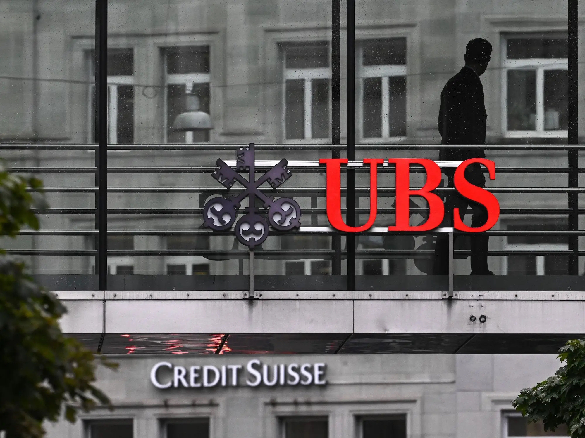 UBS cuts 3,000 jobs after taking over Credit Suisse Breaking Latest News