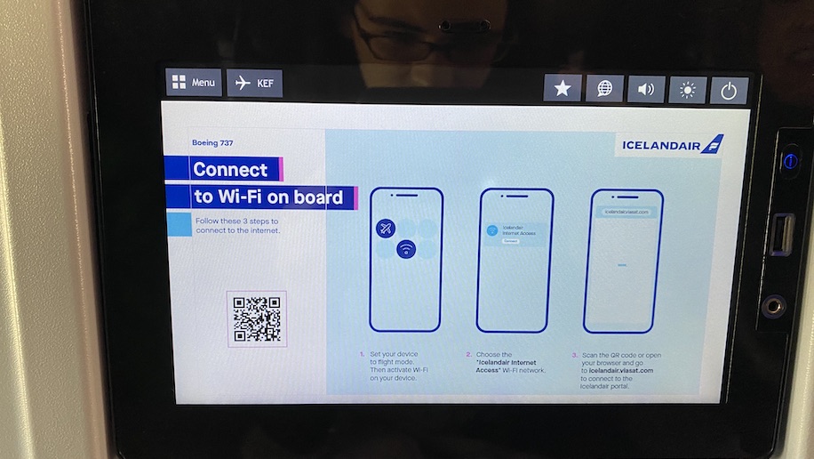 Flight review Icelandair B757300 economy LondonReykjavik Business