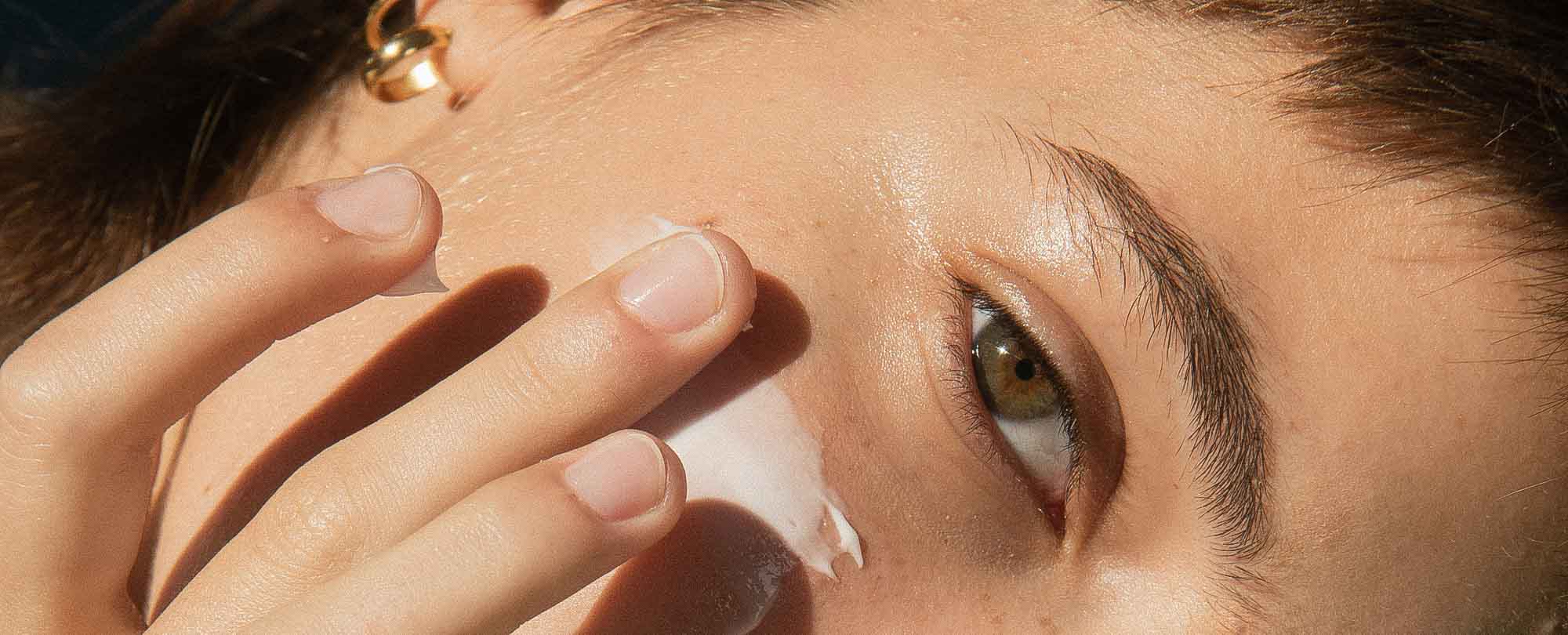 Conjunctivitis Symptoms, Causes, Treatments & More hers