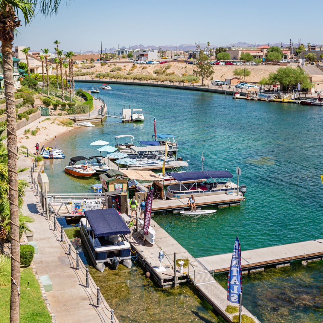 Dock and Dine 4 Restaurants to Visit by Boat in Lake Havasu, Arizona