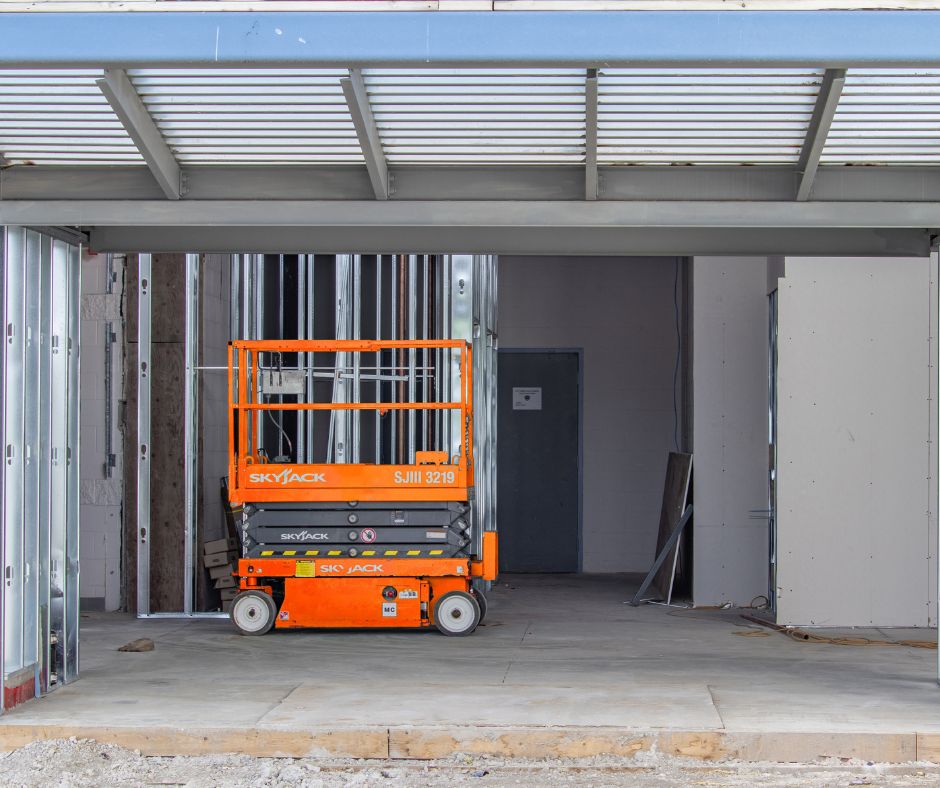 Towable Boom Lift vs Scissor Lift Flexibility, Reach, and Application