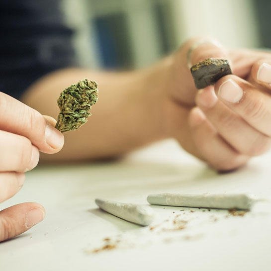 How to Smoke Marijuana Hash MAMA'S GANJA