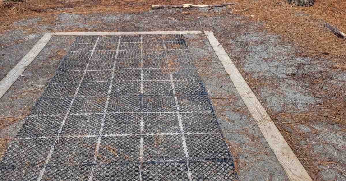 What Are The Best Disc Golf Tee Pads For Your Course? Release Point