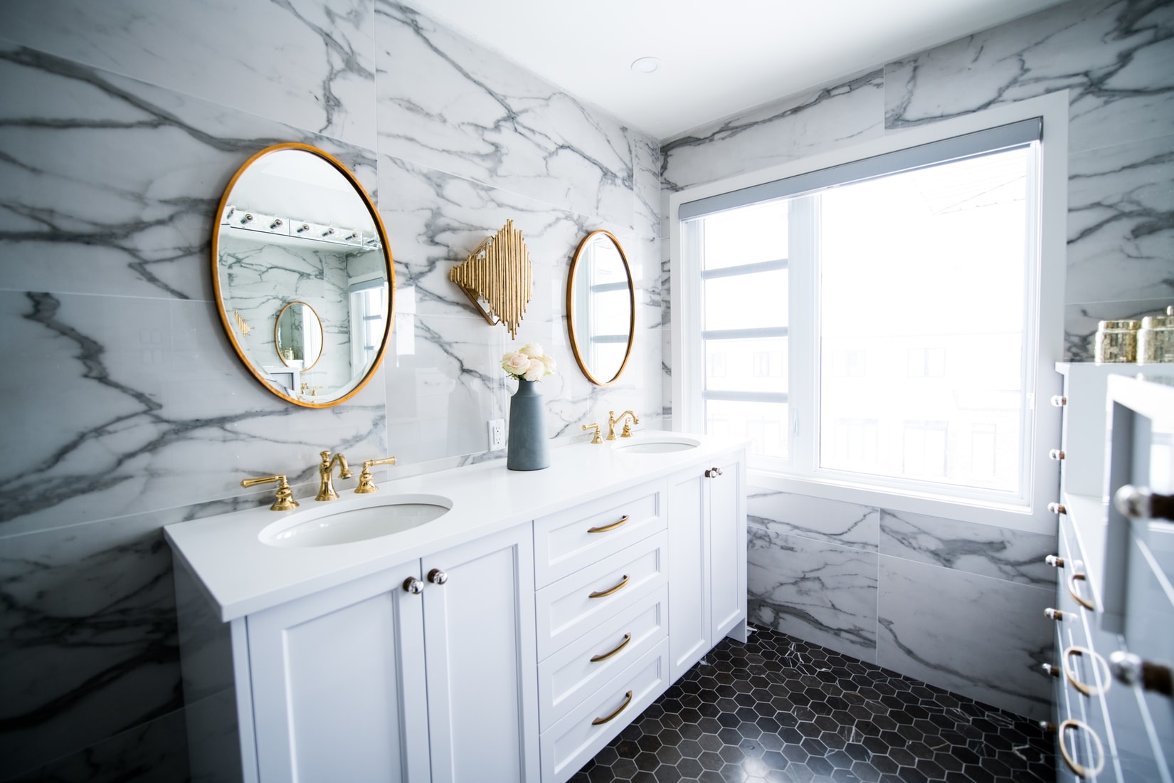 6 BudgetFriendly Bathroom Upgrades Every Renter Should Do After Moving
