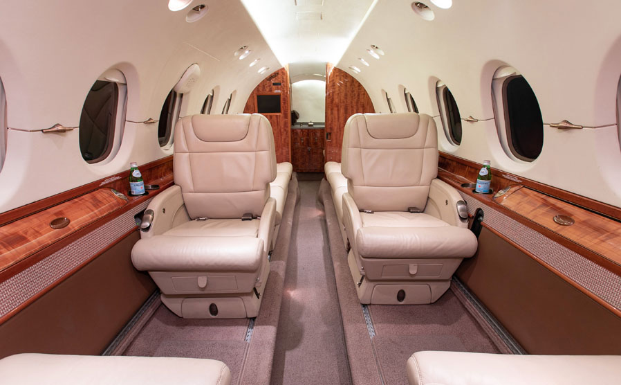 Beechcraft Hawker 800XP Charter Aircraft Camber