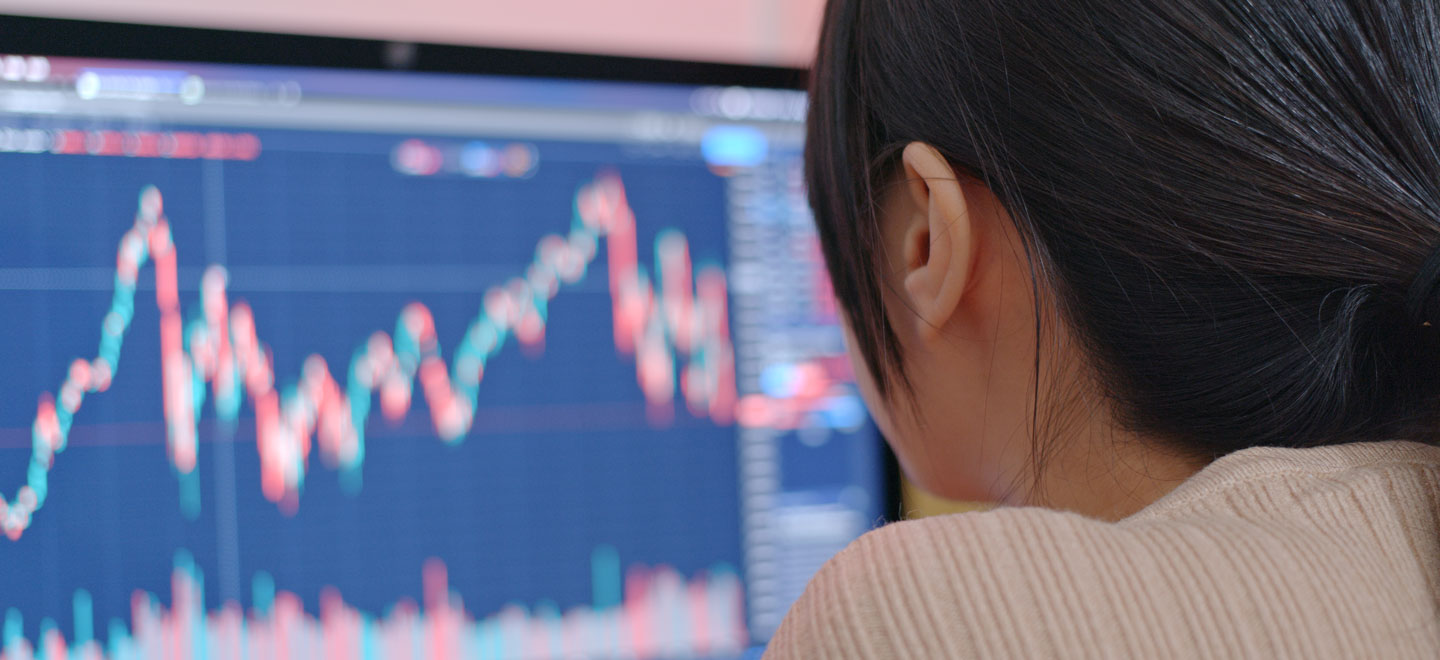 How Jewelers Can Respond to Volatility in Gold and Silver Prices Halstead