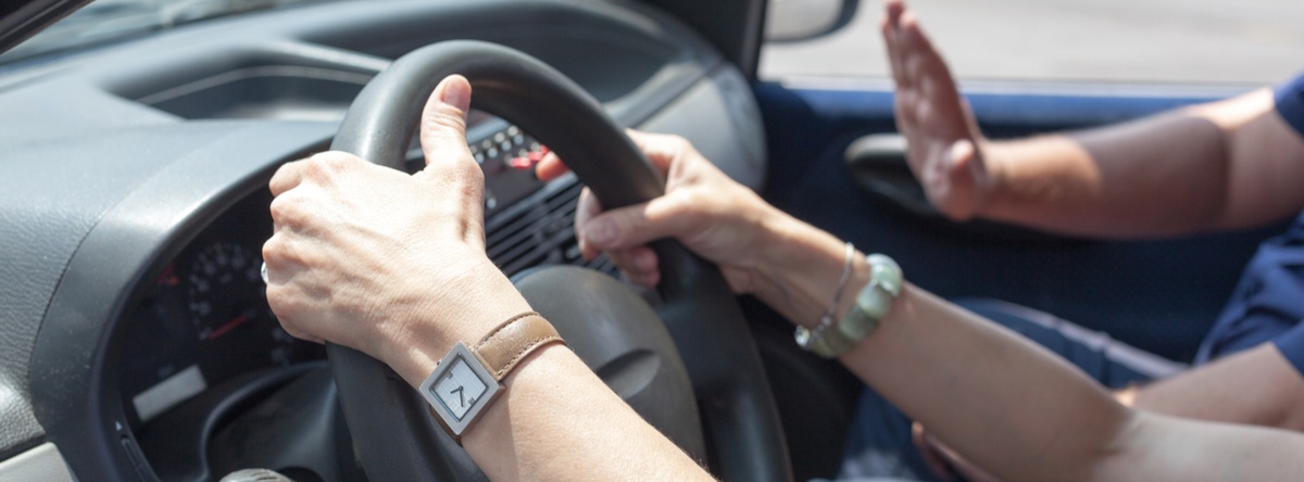 Diferencia entre manejar autos automáticos vs manuales