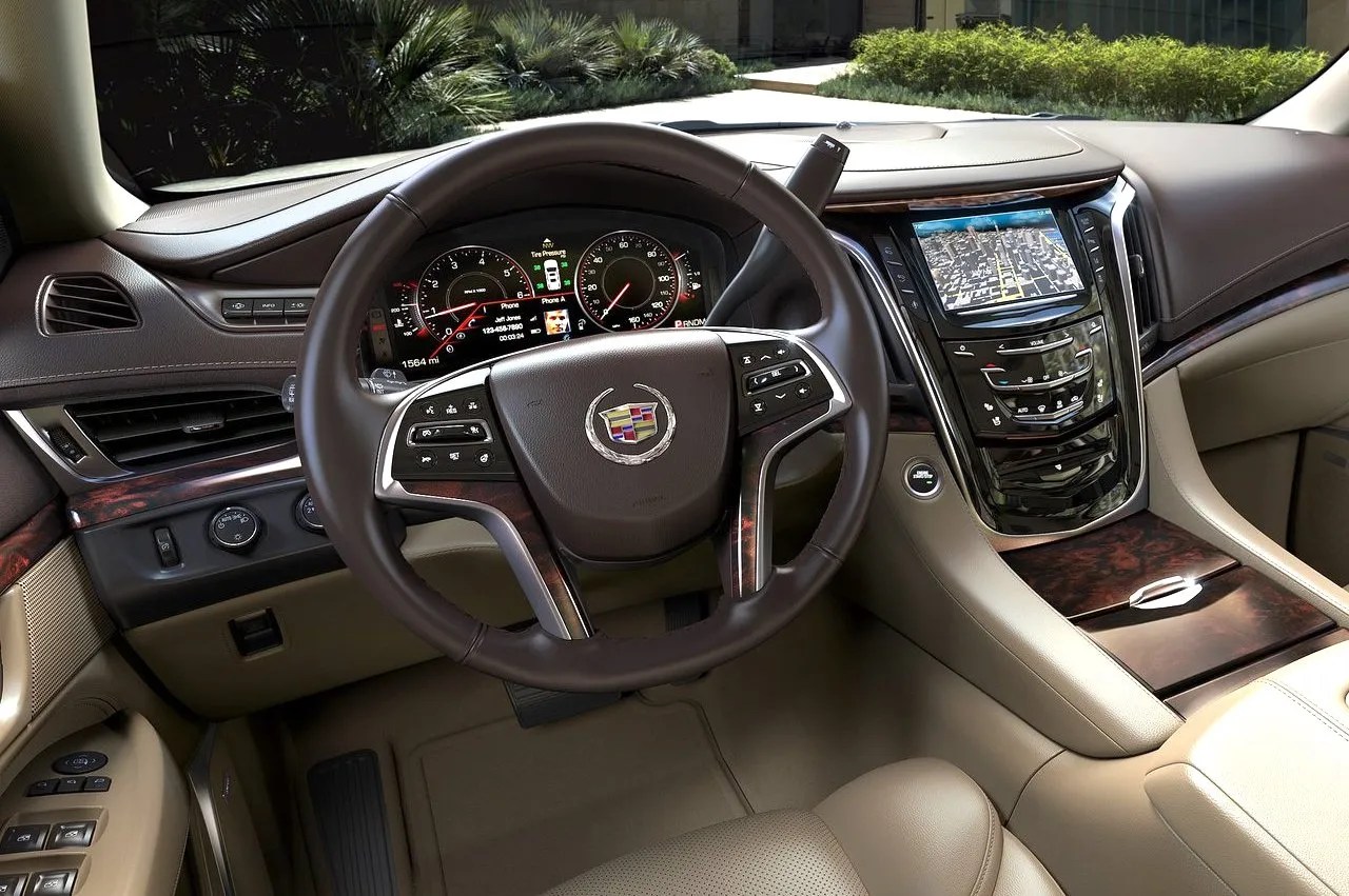 Cadillac Escalade 2015 La elegancia sobre ruedas