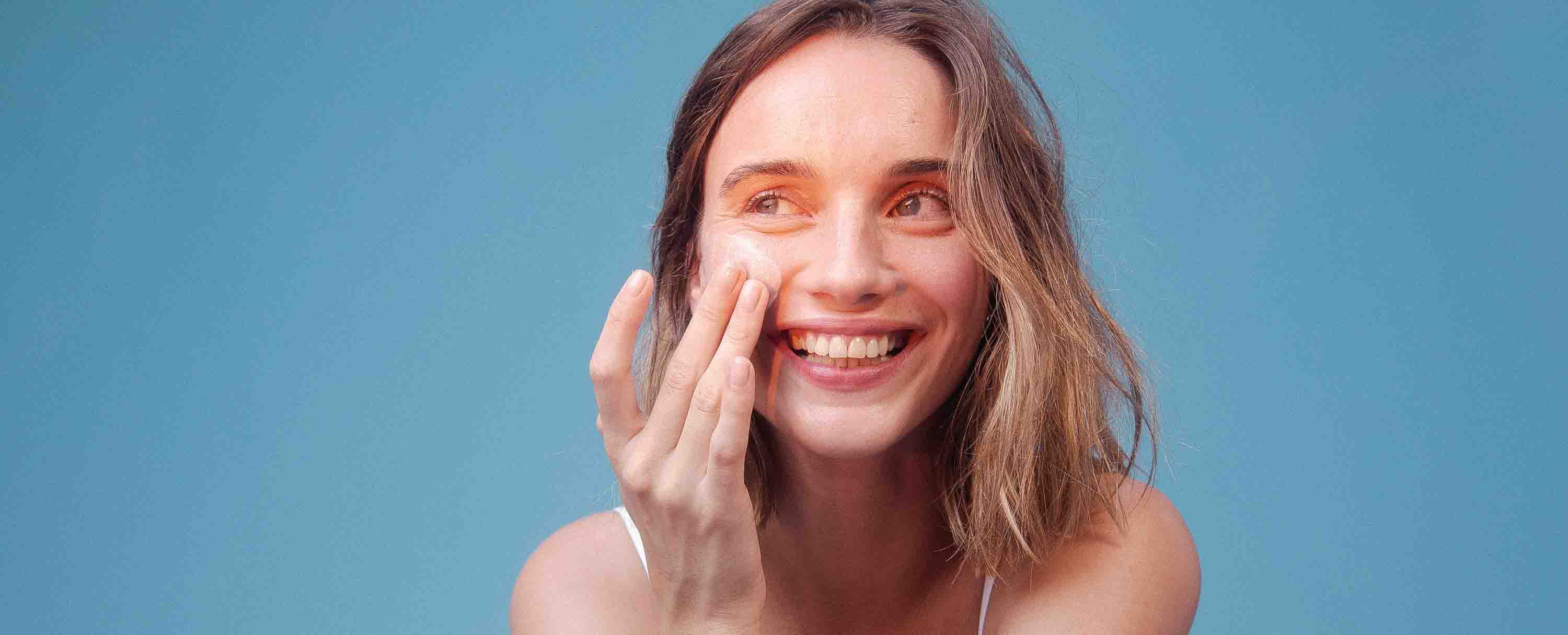 Does Drinking Water Help Get Rid of Acne? hers