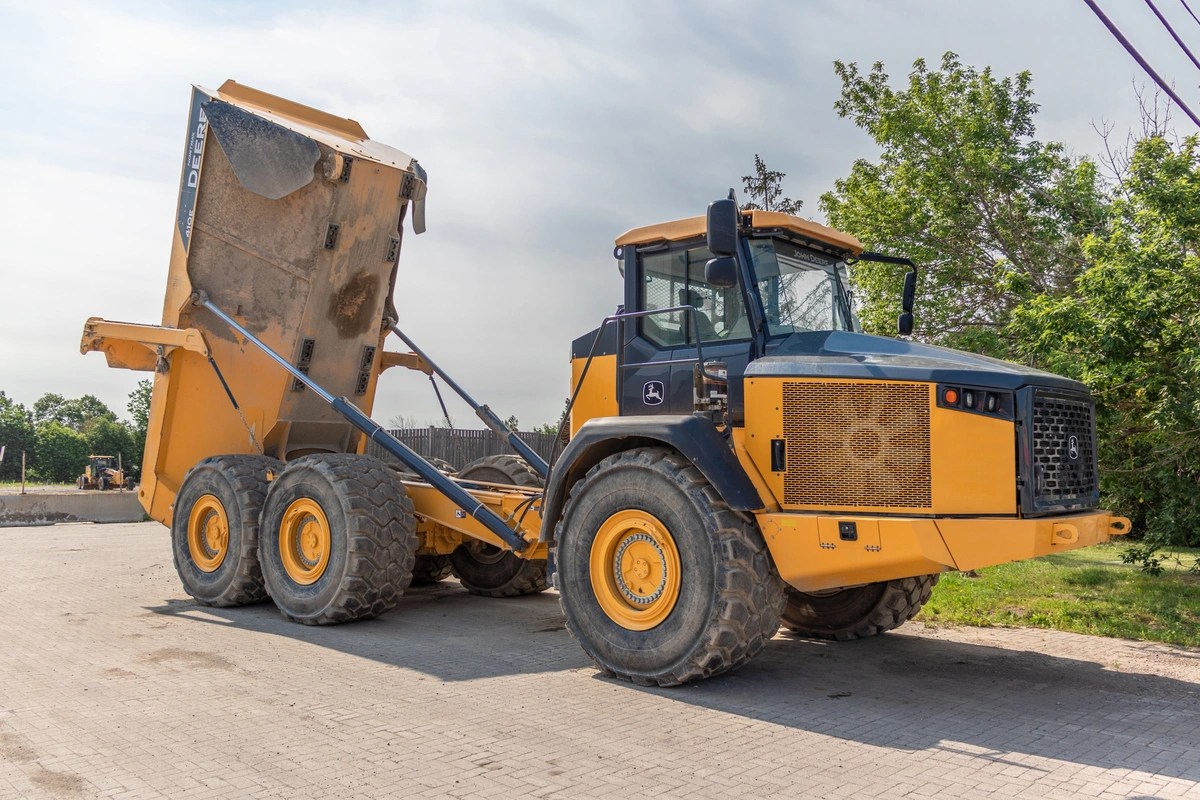 The Ultimate Articulated Dump Truck Spec Guide