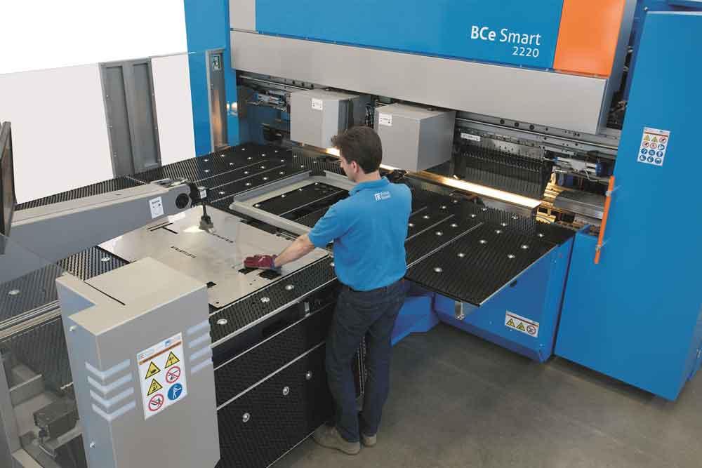 Choosing the ideal panel bender