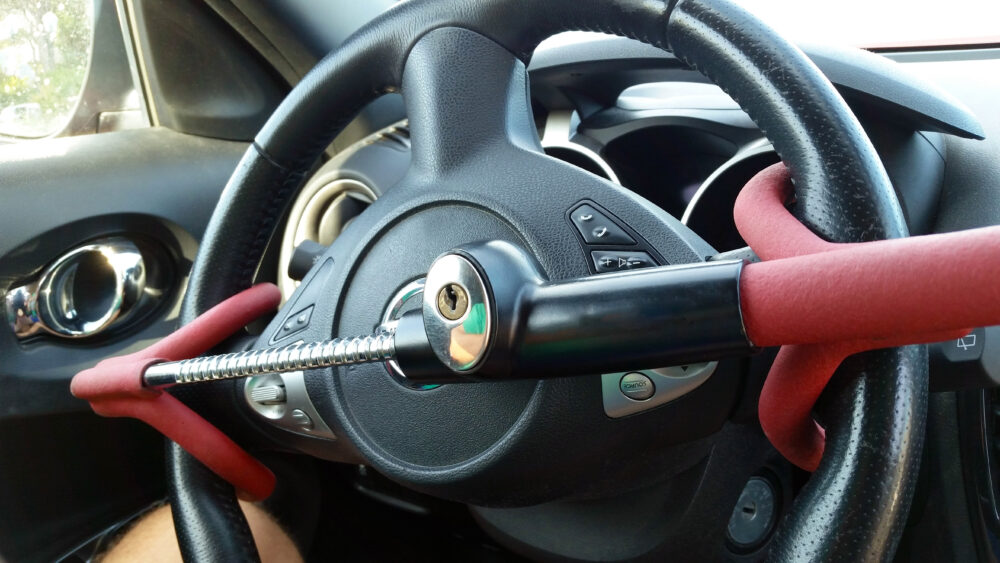画像：車のエンジンがかからない時に試してもらいたい・注意したい点10選 MOBY [モビー]