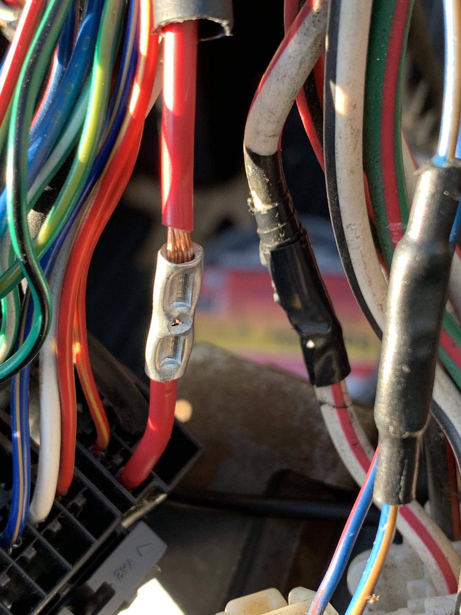 How to Safely Close an Electrical Wire Car Carhampt