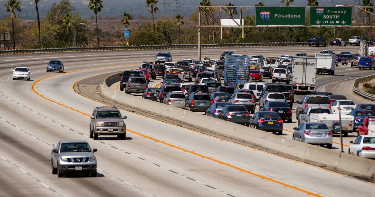 Electric Cars on Carpool Lane A Green Commute Solution Carhampt