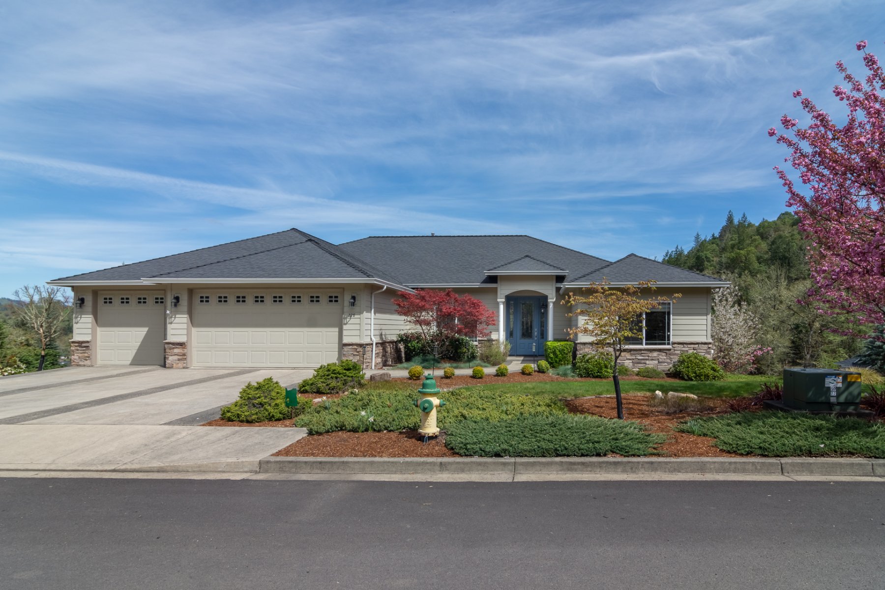 Homes for sale on Team G in Winchester, Oregon