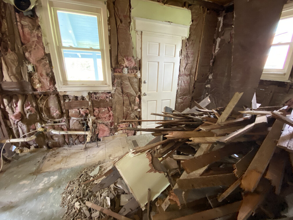 3502 Bunker Hill Rd, Mt Rainier, MD 20712 4 Brothers Investment