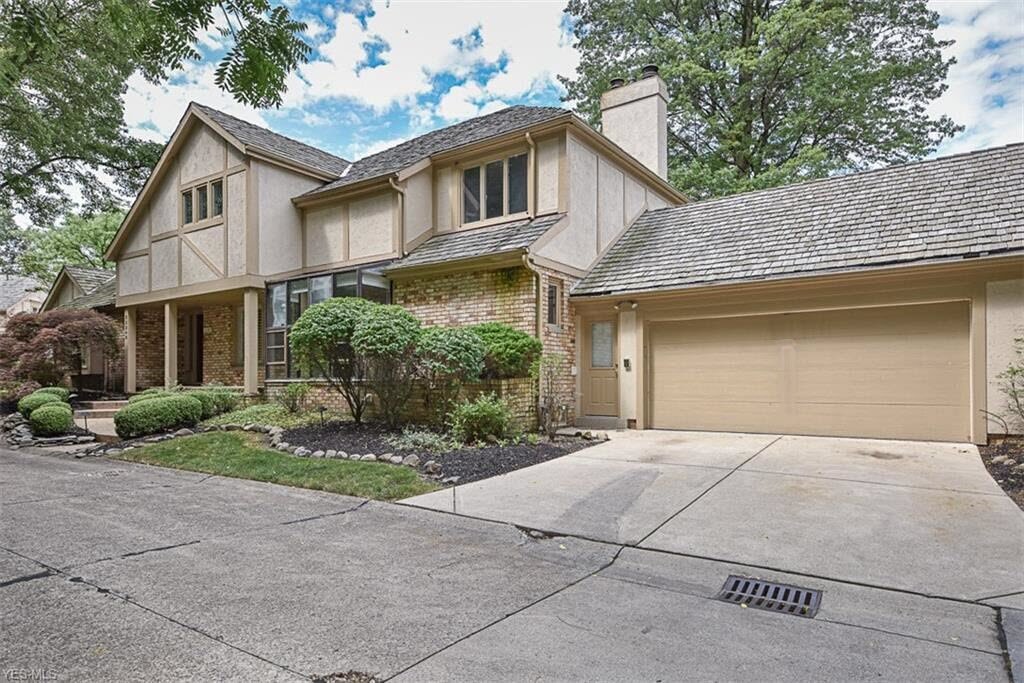 Pebblebrook Westlake Ohio Realty Done by Damien Baden