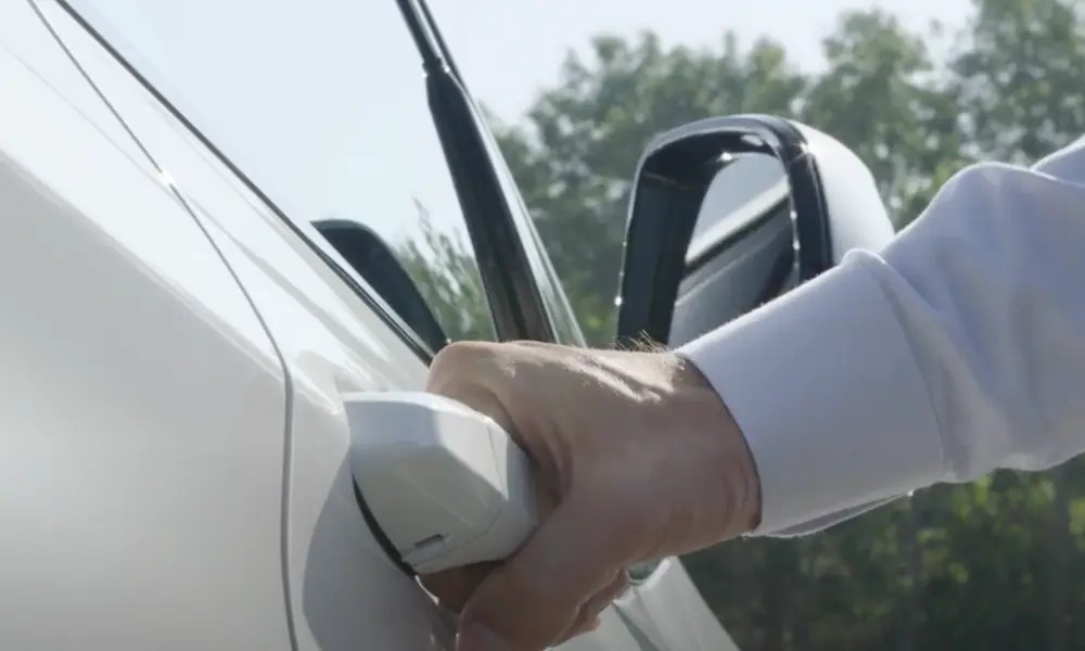 4 Issues that Cause BMW Comfort Access Not Working