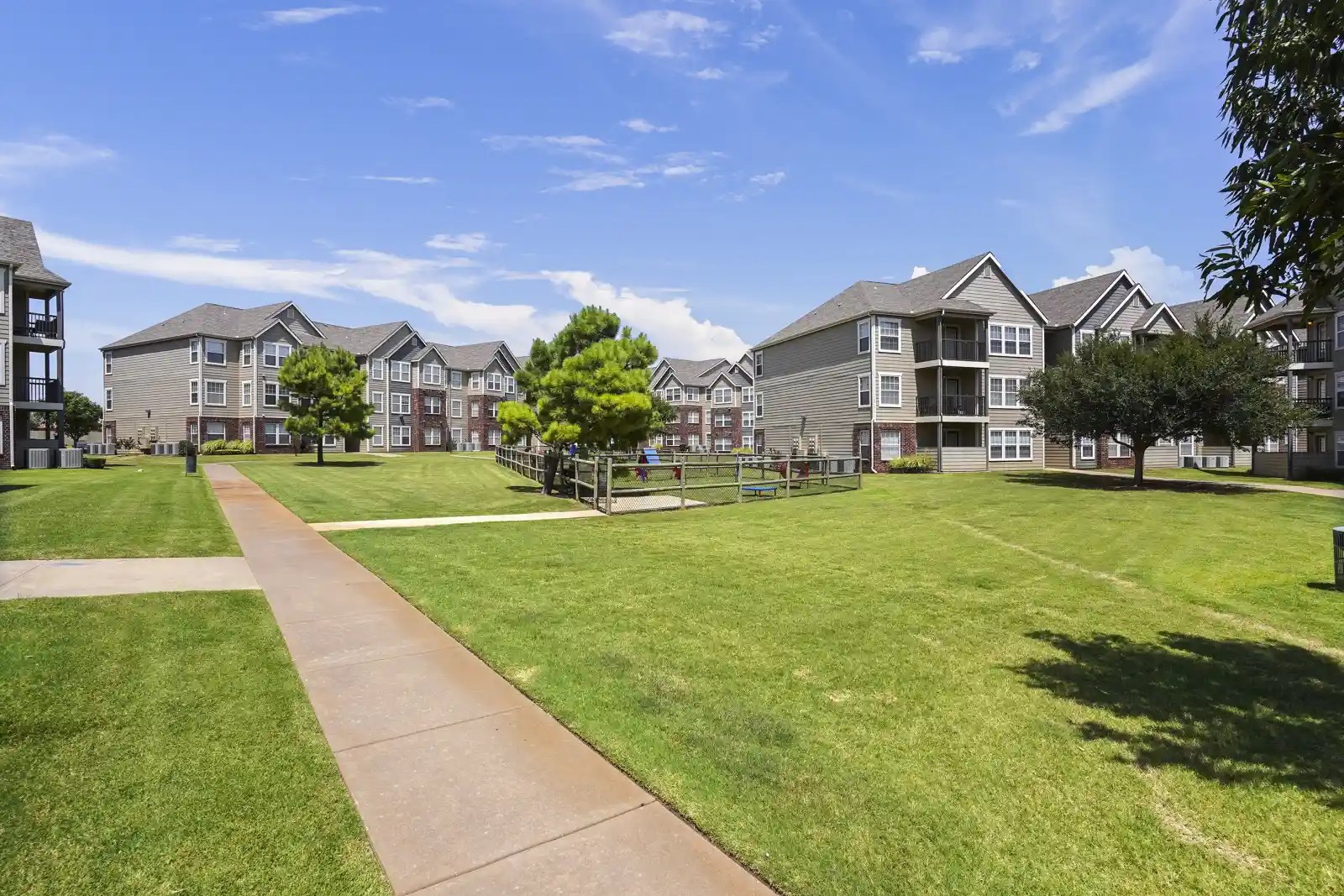 Photos of The Park on Westpointe in Yukon, OK